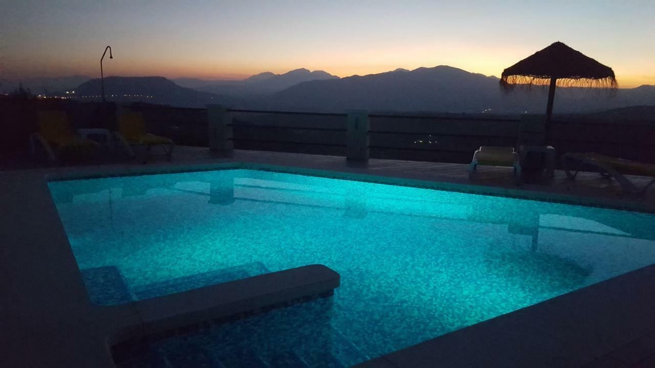 Villa Rural El Mirador Алора Екстериор снимка